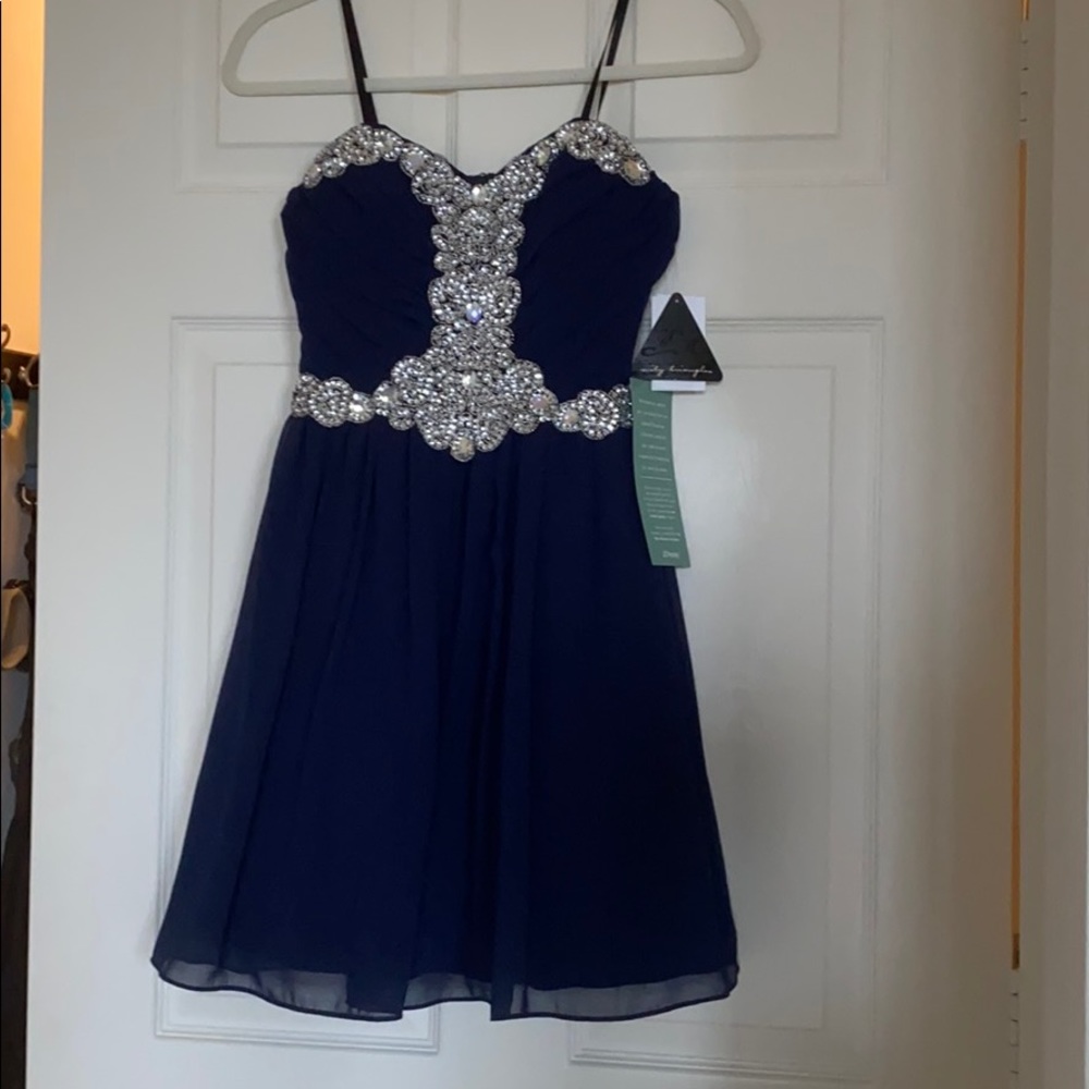 strapless formal dress